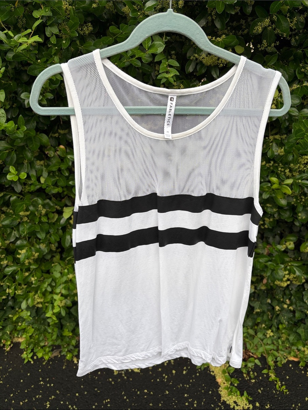Fabletics women’s shirt